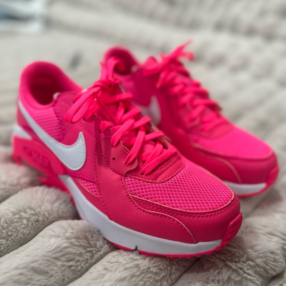 Nike Hyper Pink Size 8 Air Max FD0294-600